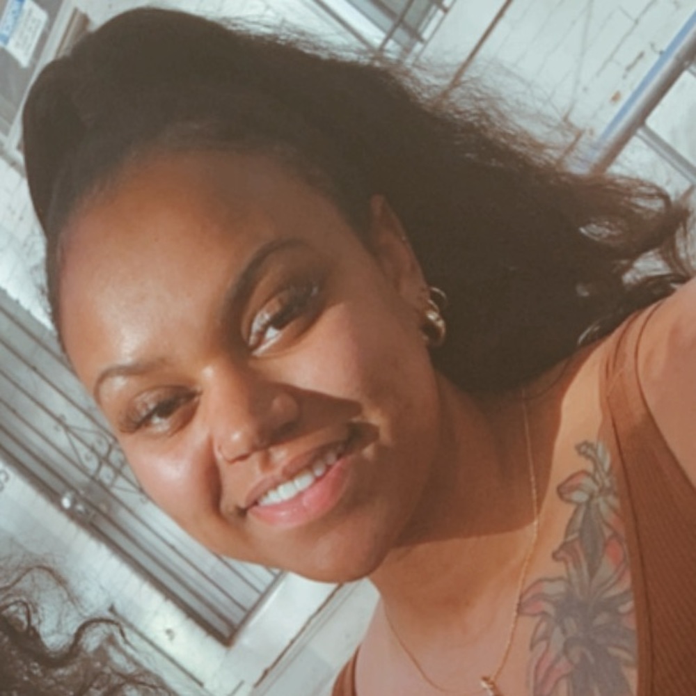 Meet your Posher, Allyssa